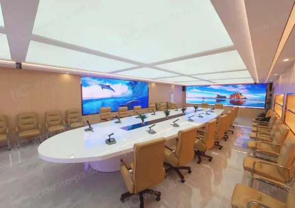 How to Choose a Conference Microphone for Your Meeting Room